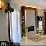 Avia Apartment *